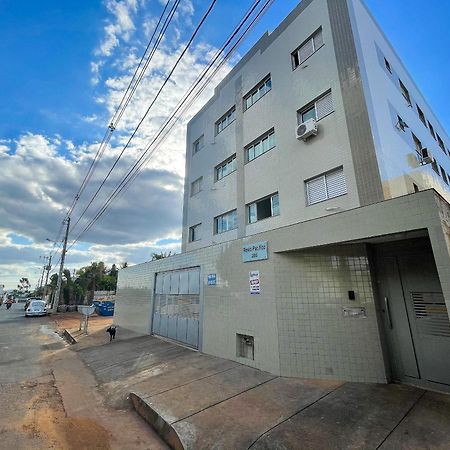202- Apartamento De 2 Quartos Para Ate 5 Hospedes Patos de Minas Luaran gambar